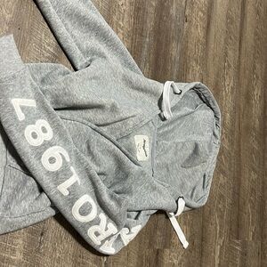 Zip up
